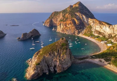 Palmarola-is-an-island-without-a-village